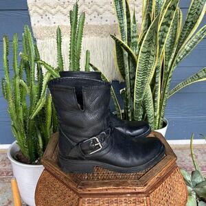Steve Madden Motorcycle Biker boots with a buckle harness braided leather strap
